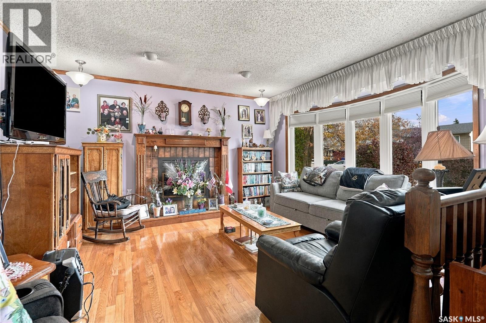 374 Thain CRESCENT, Saskatoon — photo 4