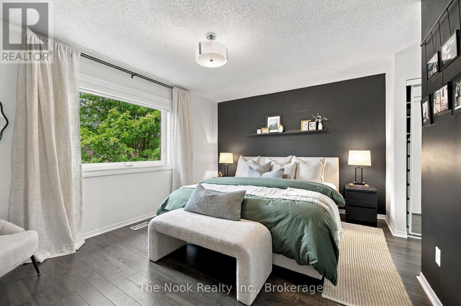 32 Harbourview Crescent, Toronto, ON photo 25