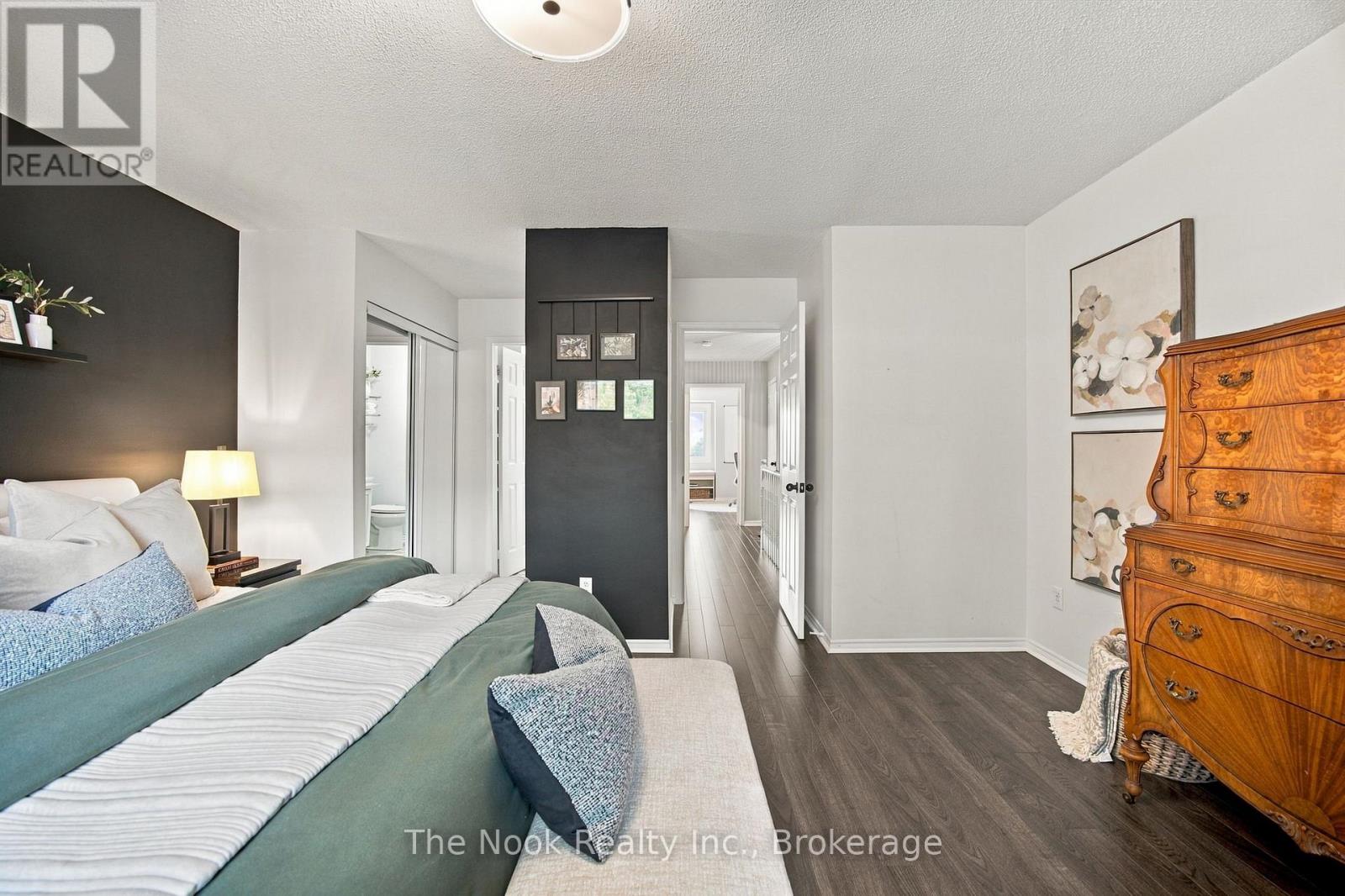32 Harbourview Crescent, Toronto, ON photo 27