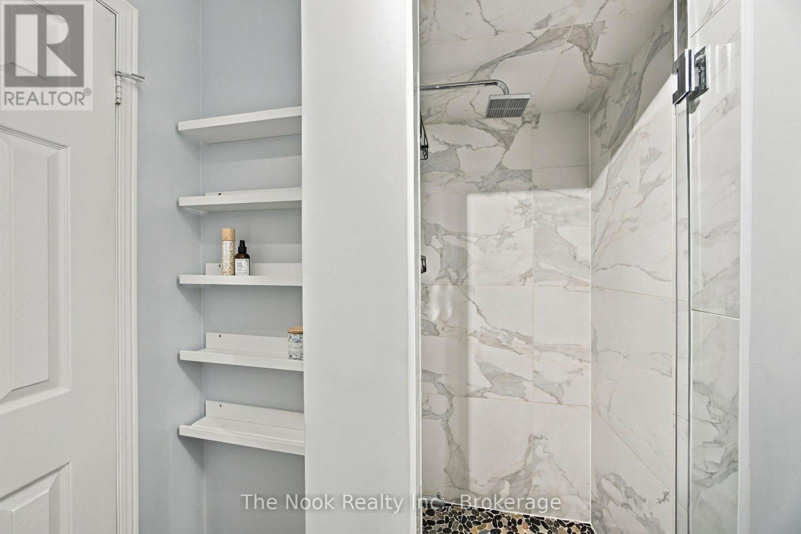 32 Harbourview Crescent, Toronto, ON photo 30