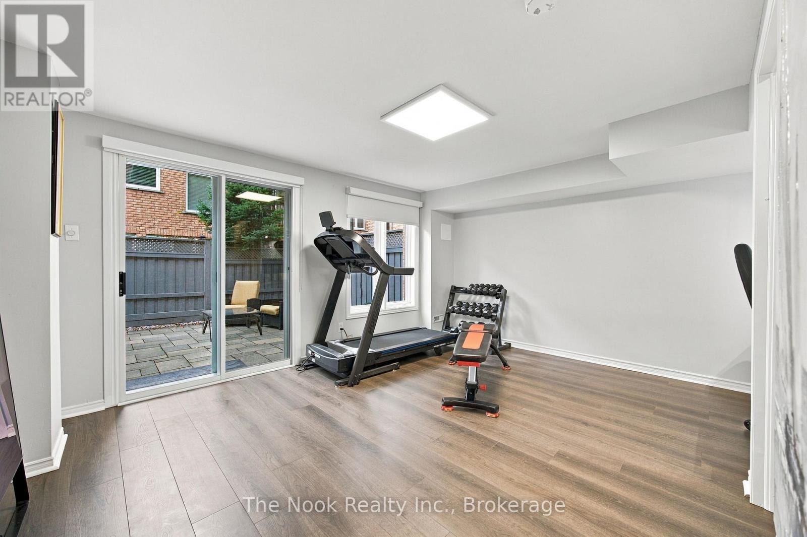 32 Harbourview Crescent, Toronto, ON photo 33