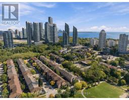 32 Harbourview Crescent, Toronto, ON M8V4A7 Photo 40