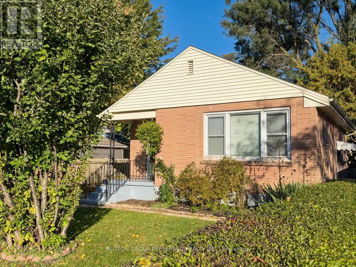 1622 Leonard photo 5