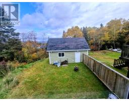 31 Forest Road thumbnail 5
