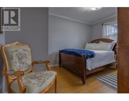 12 Aspen Road thumbnail 11