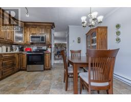 12 Aspen Road thumbnail 5