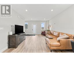 Mud room - 471 Woodridge Drive, Goderich), ON N7A0C7 Photo 8