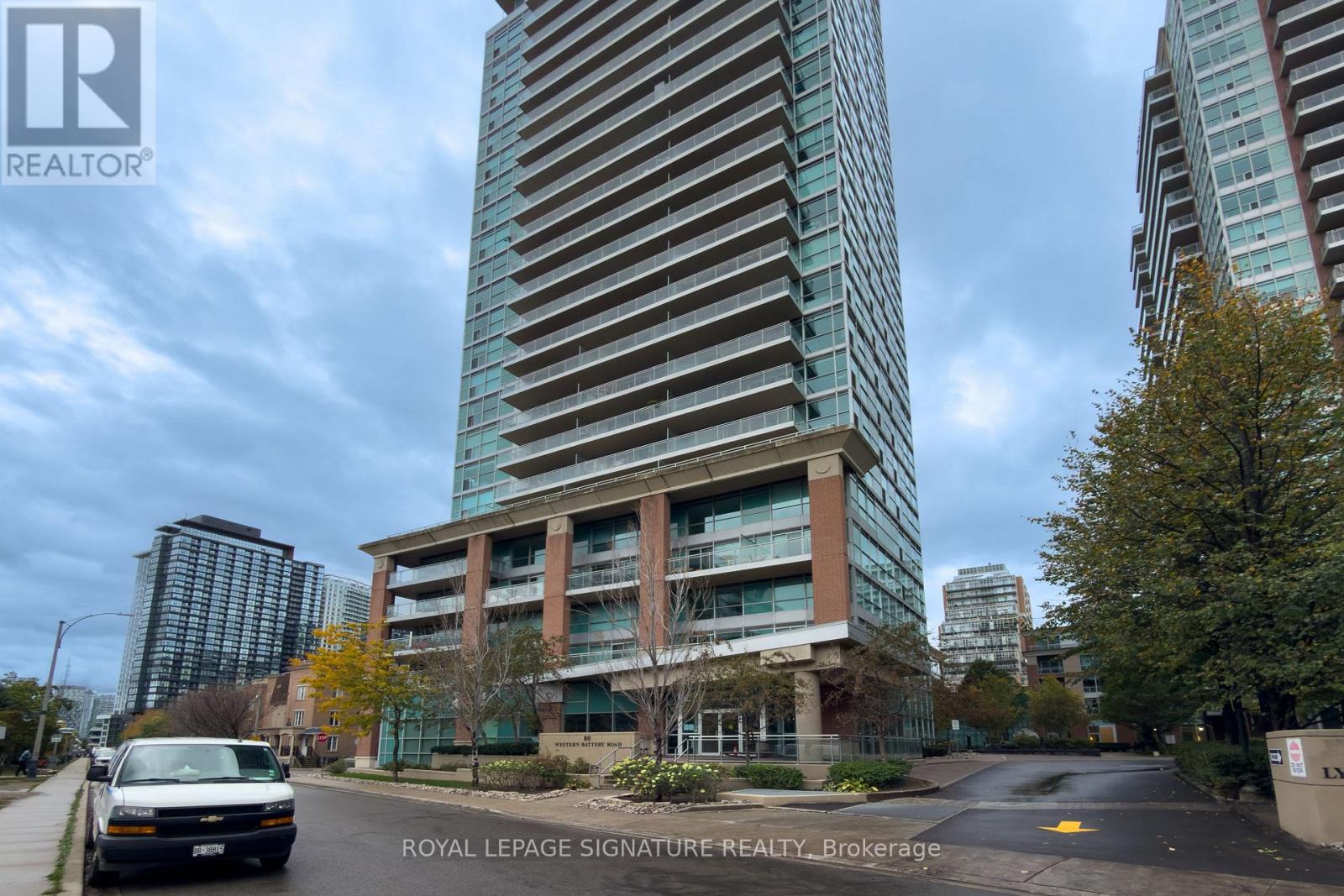 901- 80 Western Battery Road, Toronto, ON photo 2