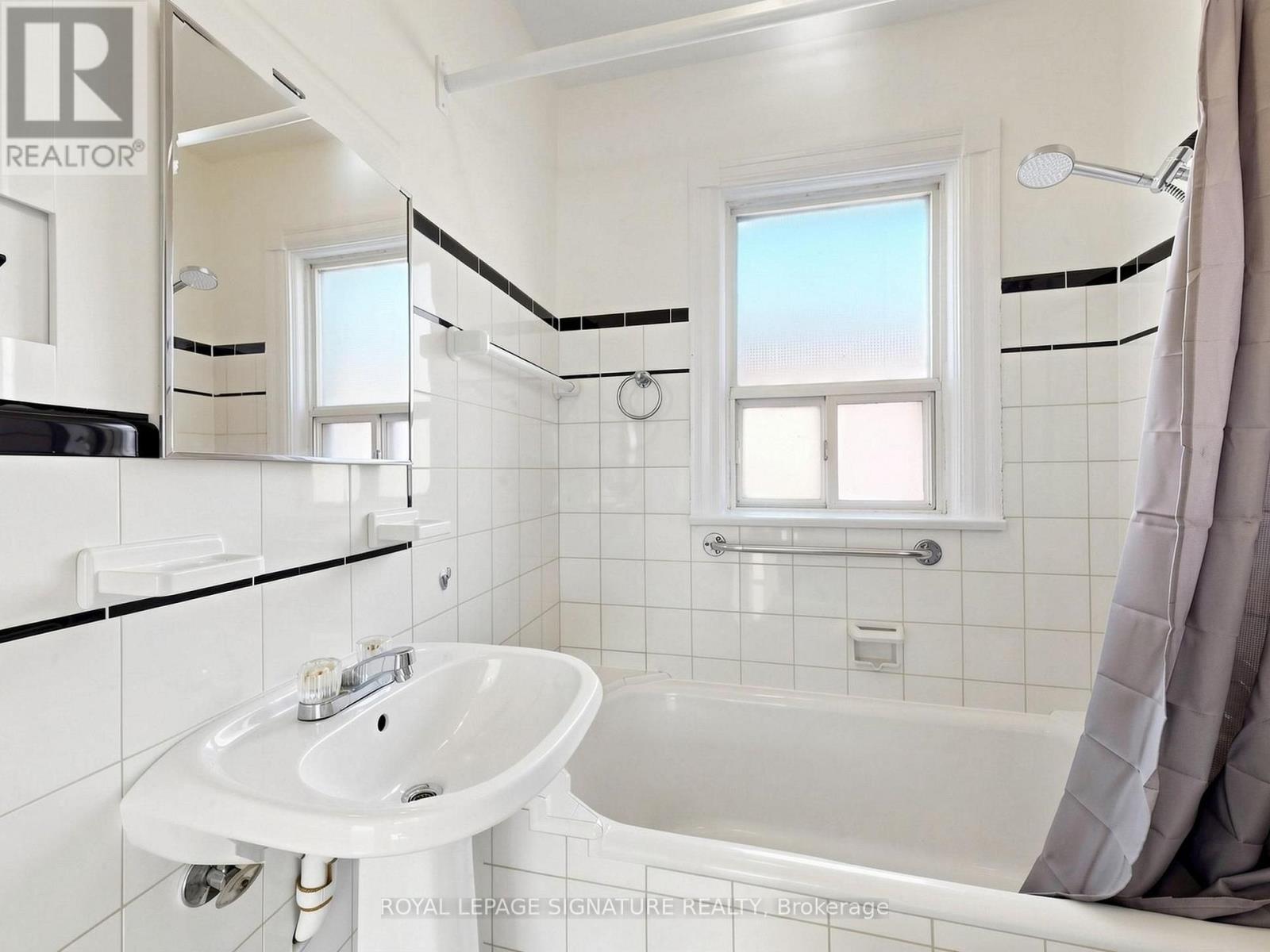 75 Inwood Avenue, Toronto, ON photo 23