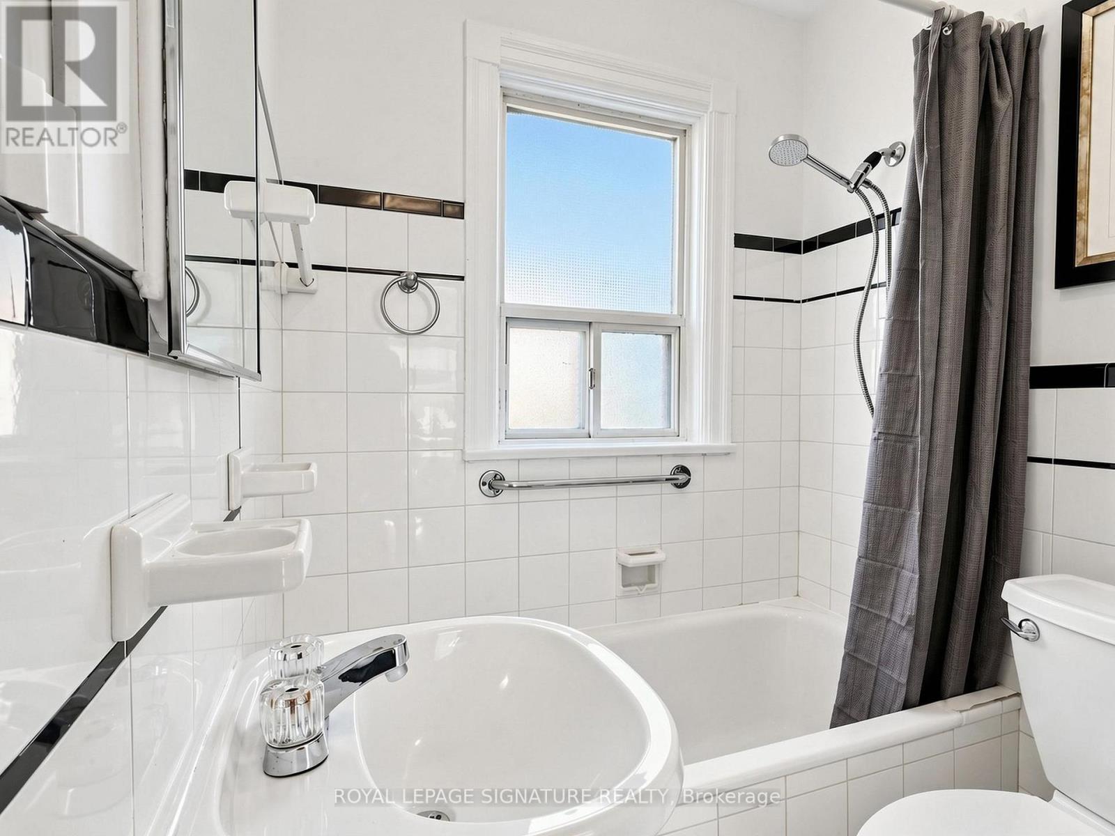 75 INWOOD AVENUE - 25