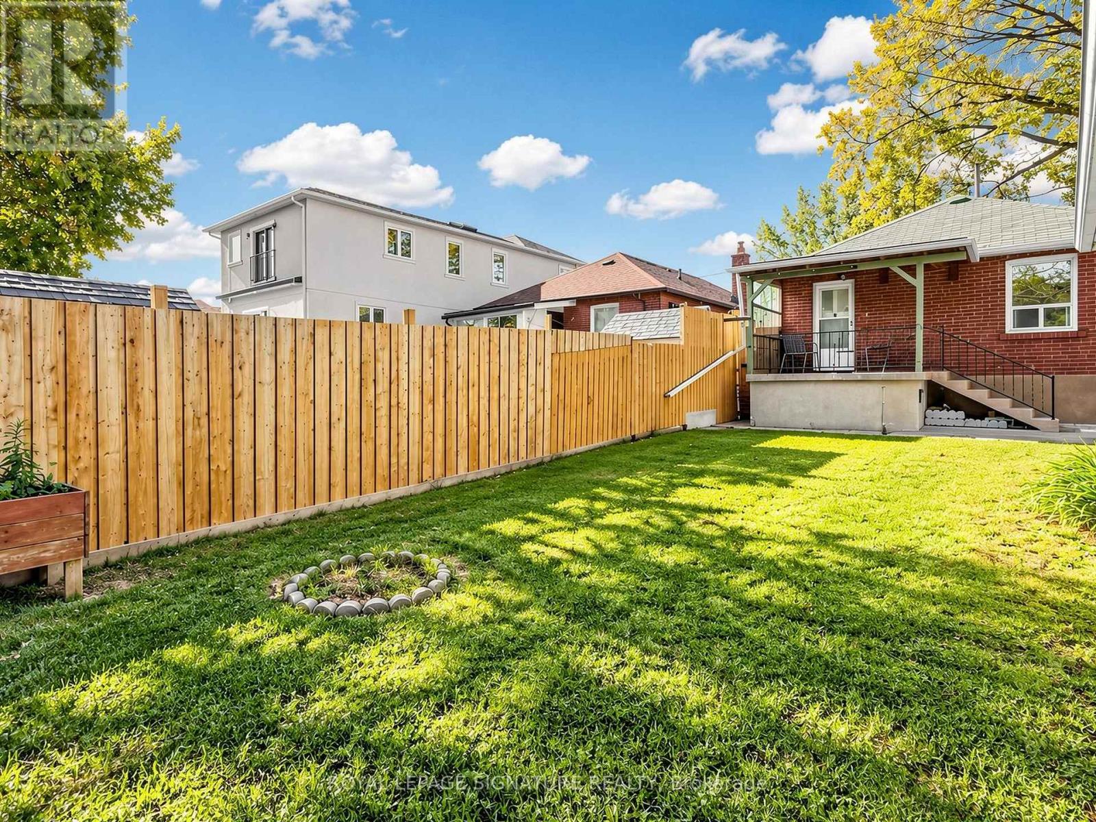 75 Inwood Avenue, Toronto, ON photo 39