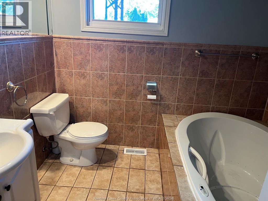 371 OAK STREET - 28