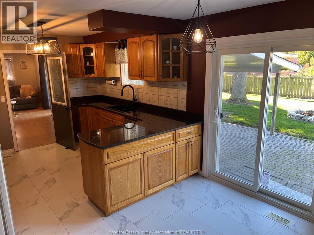 371 OAK STREET - 18