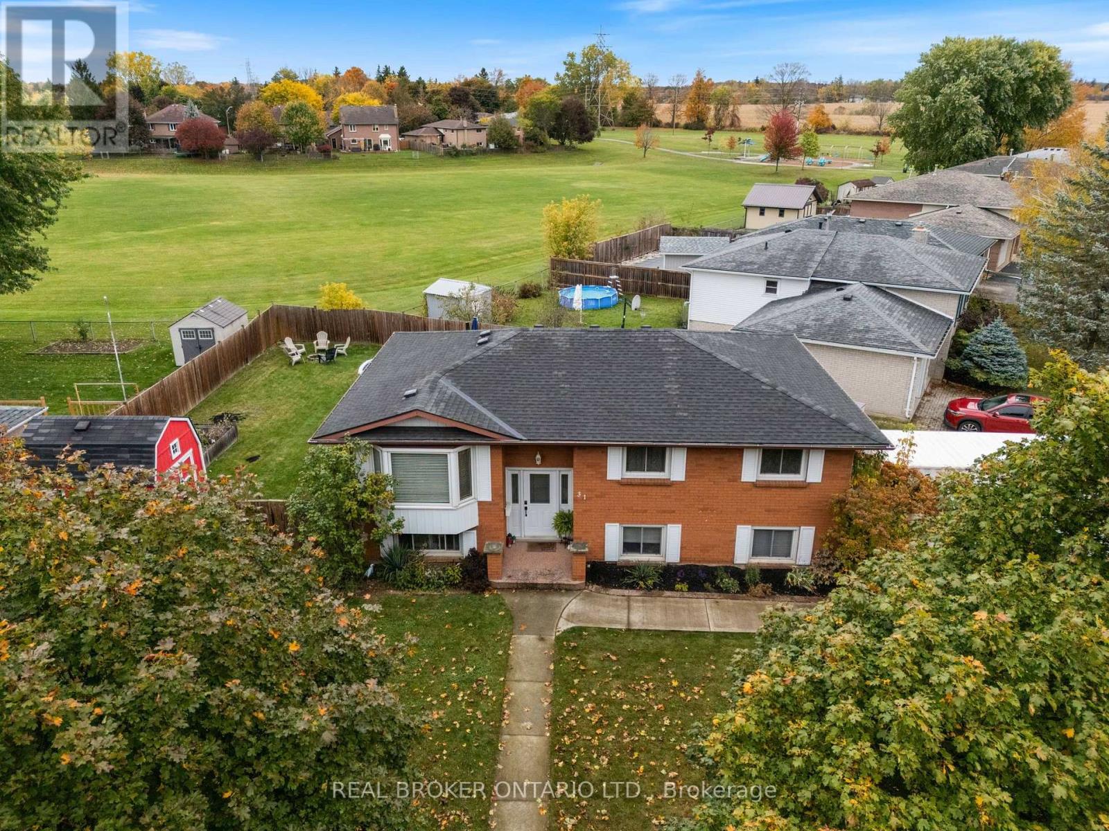 31 Gillin Road, Brantford, ON photo 4
