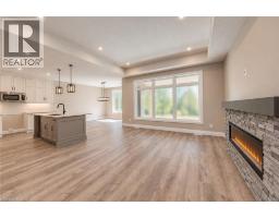 Kitchen - 24 Tupelo Crescent, Elmira, ON N3B0G1 Photo 10