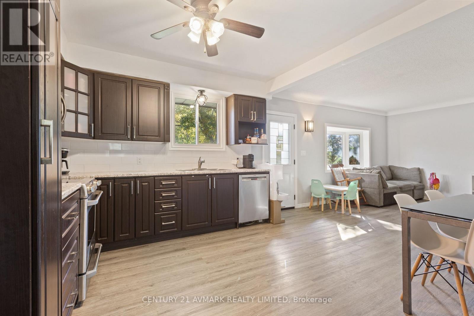 451 ARGYLE ROAD - 14