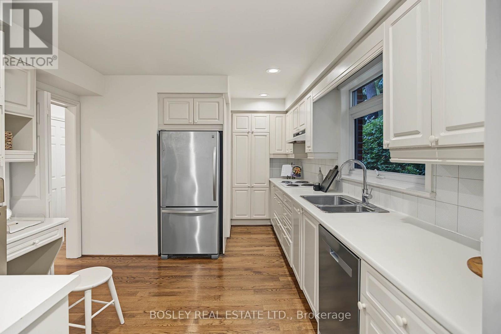 16 SHAUGHNESSY BOULEVARD - 16
