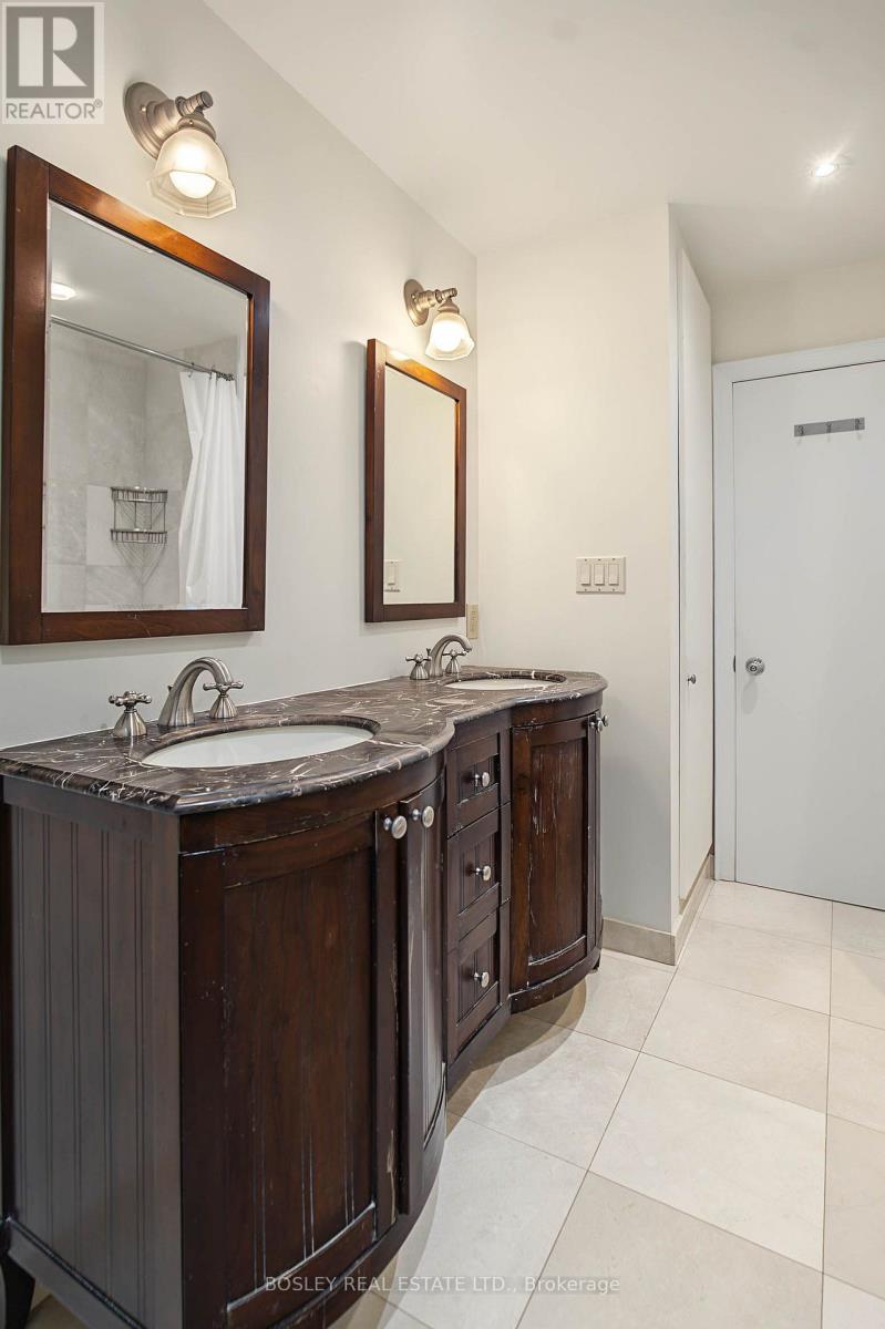 16 SHAUGHNESSY BOULEVARD - 31