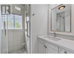 Foyer - 148 Rusholme Road, Toronto, ON M6H2Y7 Photo 16