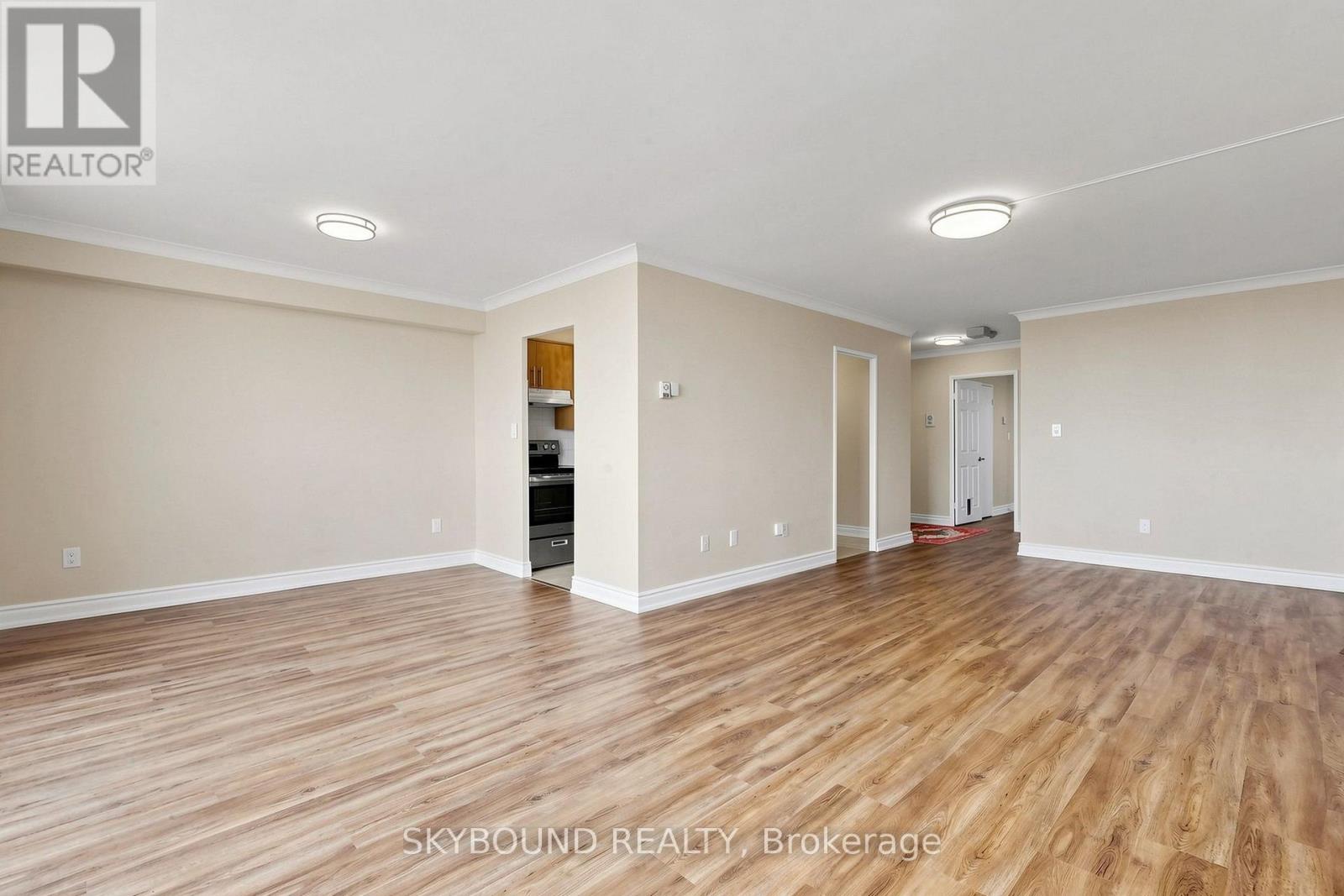 1710- 1 Massey Square, Toronto, ON photo 7