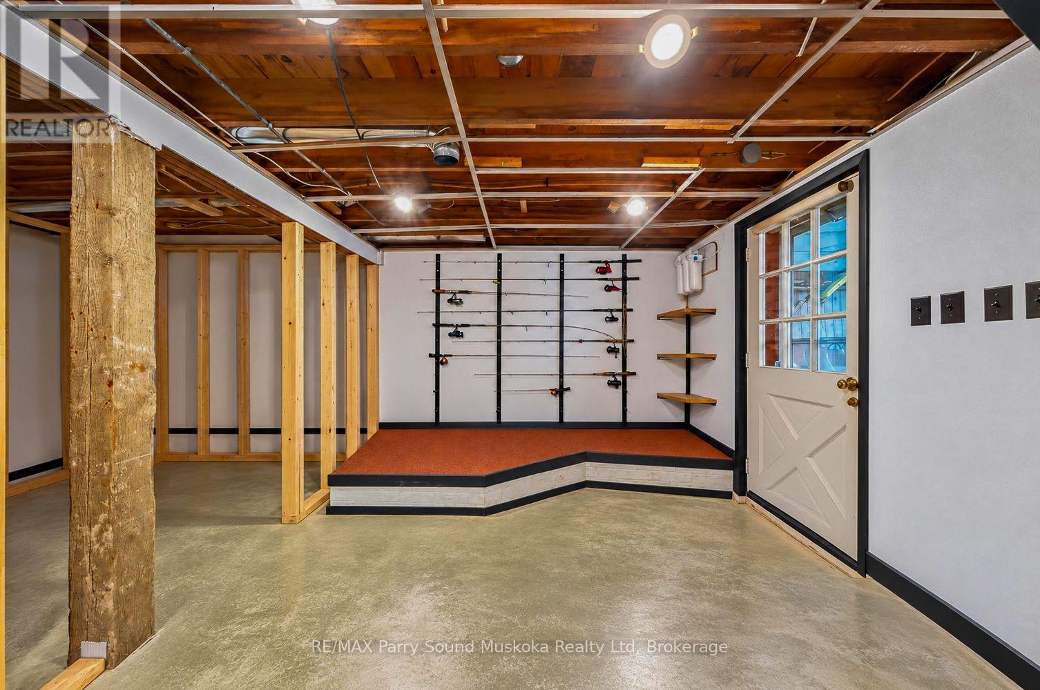 101 ROBINSON ROAD - 36