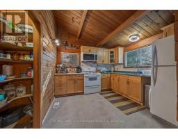 101 Robinson Road, Magnetawan, ON P0G1A0 Photo 14