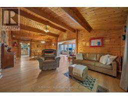 101 Robinson Road, Magnetawan, ON P0G1A0 Photo 21