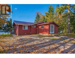101 Robinson Road, Magnetawan, ON P0G1A0 Photo 8