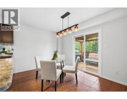 Eat in kitchen - 324 Beaumont Crescent, Kitchener, ON N2A0A7 Photo 13