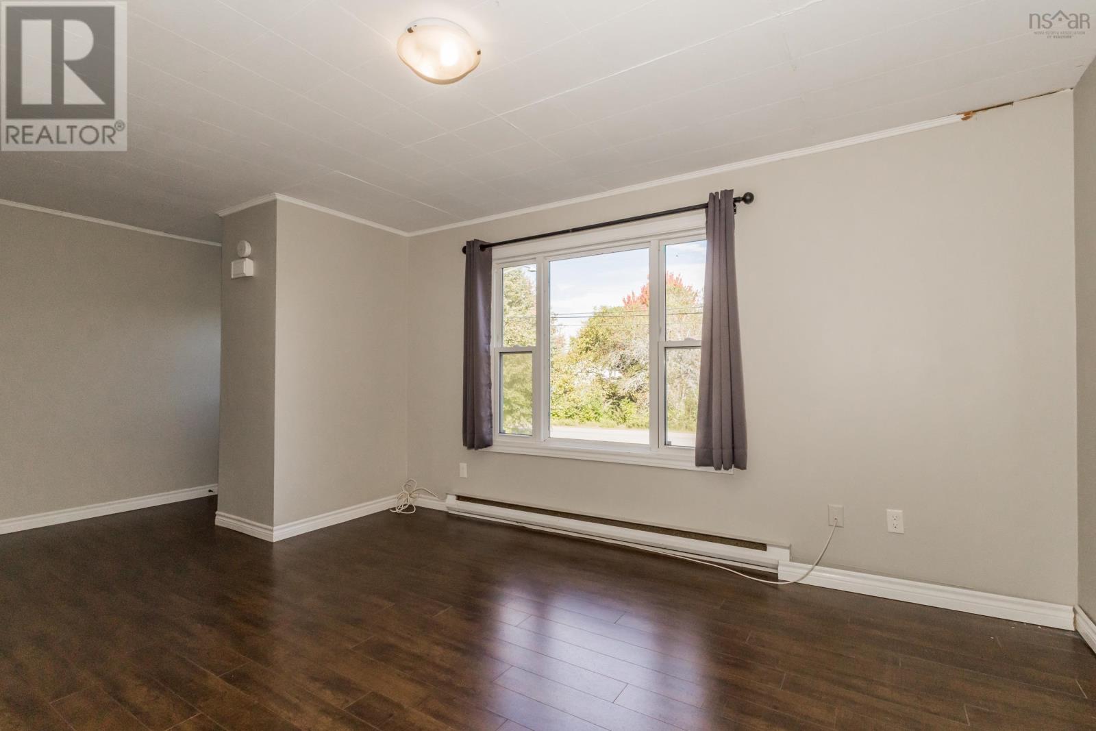 Property 11 of 27 of 1063/1065 Camhill Court
