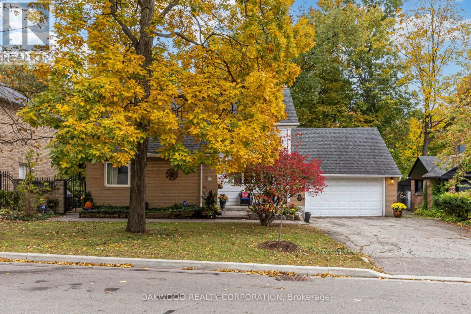 41 Greenbrook Drive, Toronto, ON photo 4