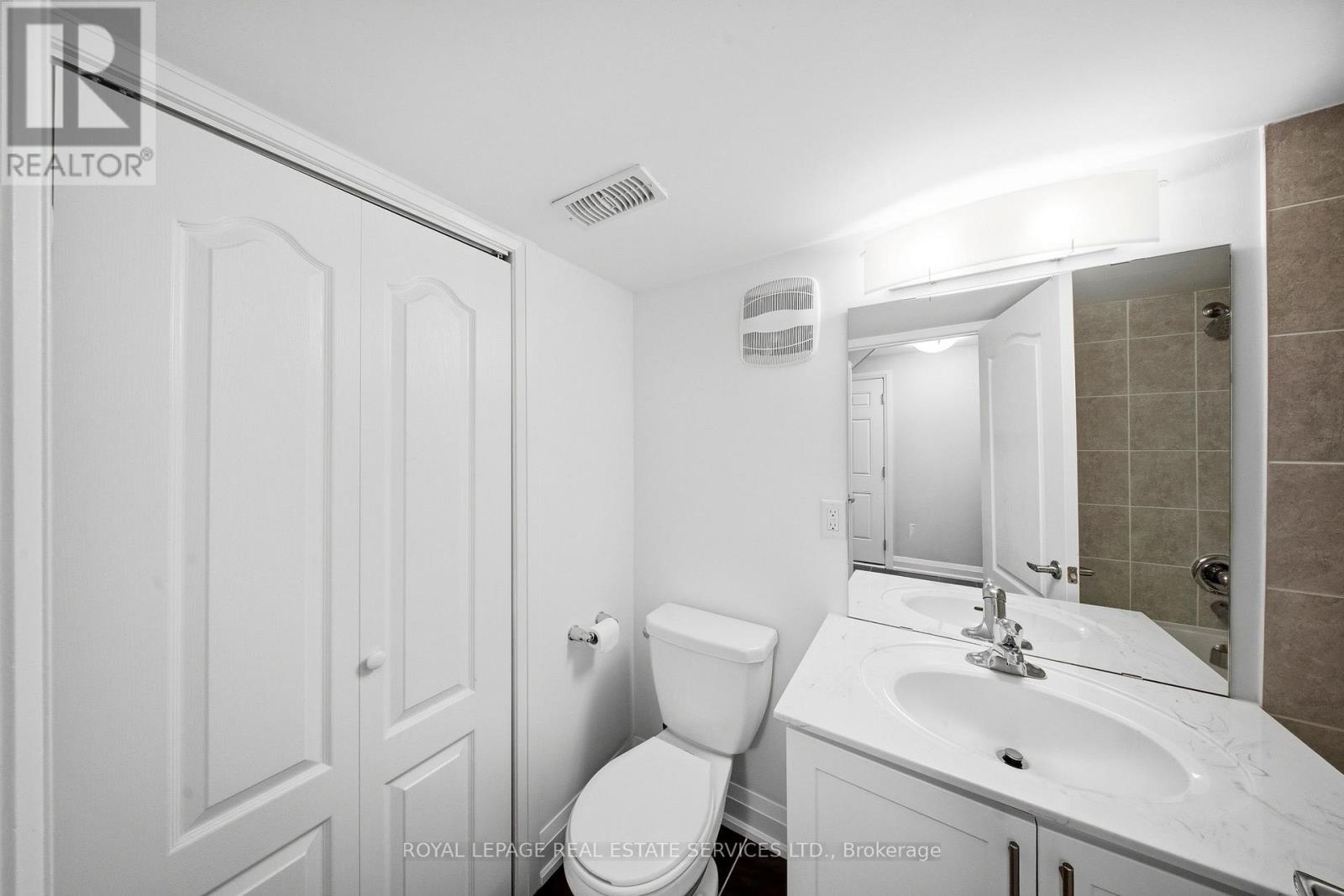 1233 Azinger Lane, Mississauga, ON photo 35