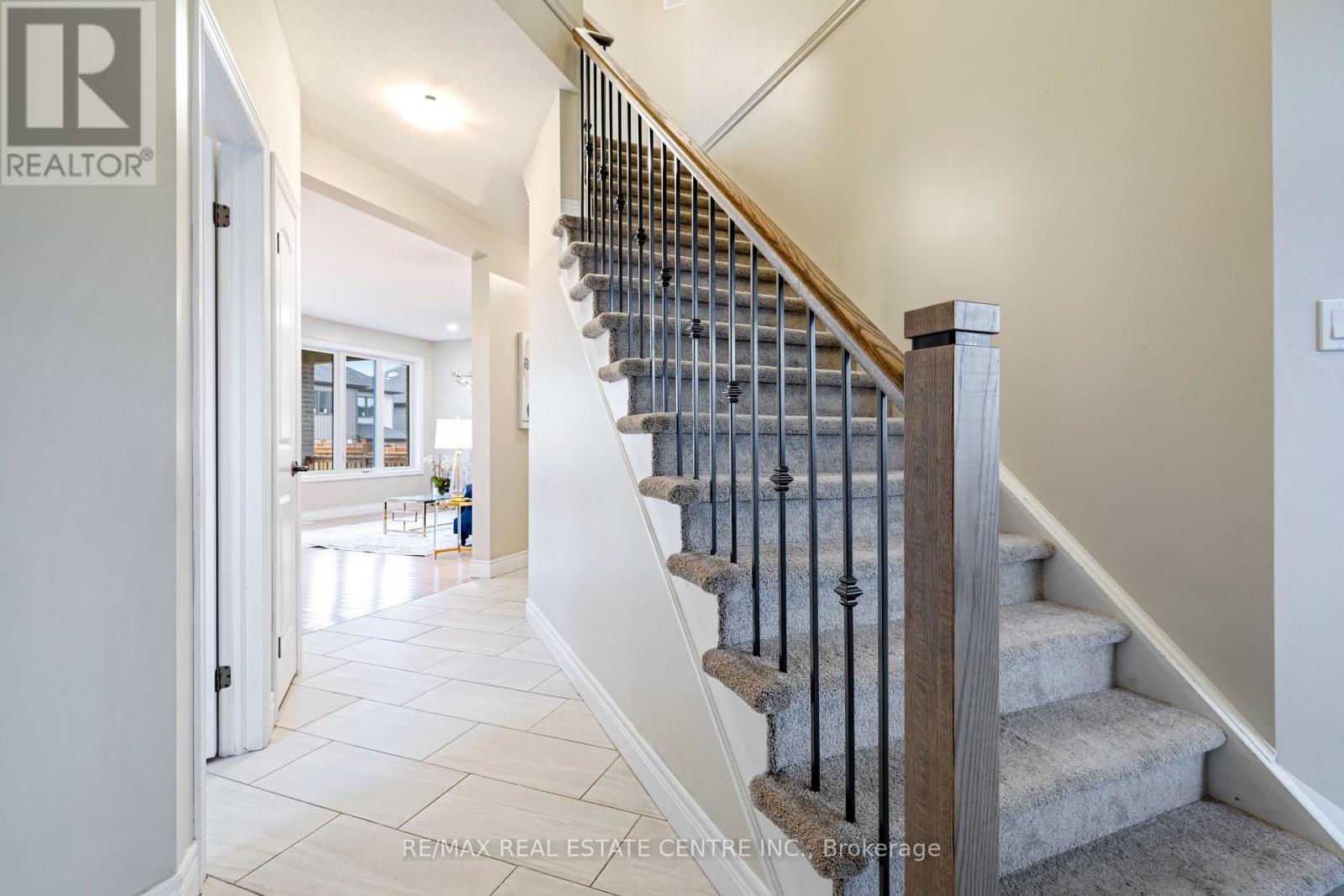 15 TINDALL CRESCENT, East Luther Grand Valley — photo 3
