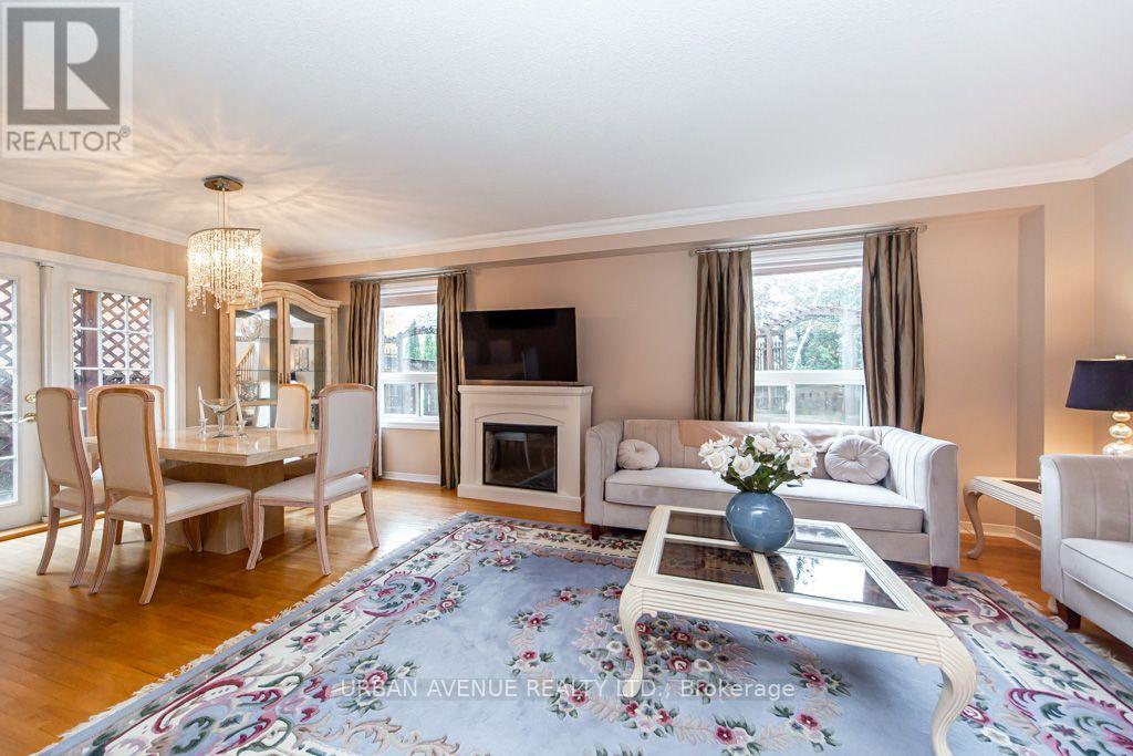 15 Natanya Boulevard, Georgina, ON photo 9