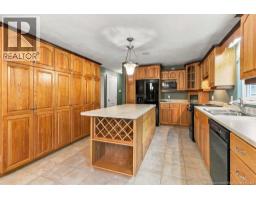 KITCHEN MAIN FLOOR