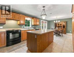 KITCHEN MAIN FLOOR