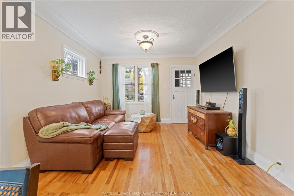 1746 Alexis ROAD, Windsor — photo 3