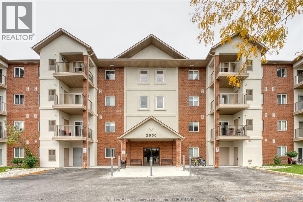 2650 Sandwich West PARKWAY Unit# 402, LaSalle — photo 2