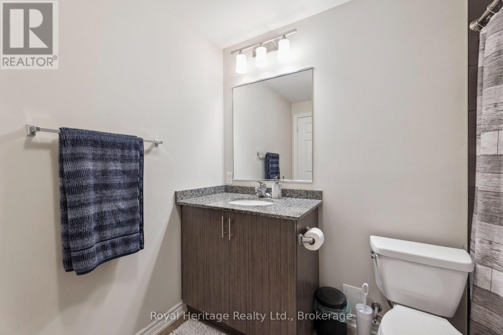 215- 290 Liberty Street North, Clarington, ON photo 9
