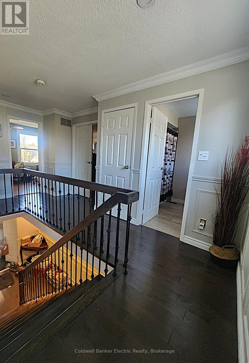 1007 Moorelands Crescent, Pickering, ON photo 16