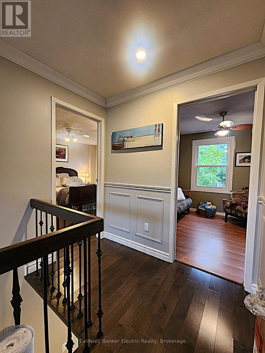 1007 Moorelands Crescent, Pickering, ON photo 17