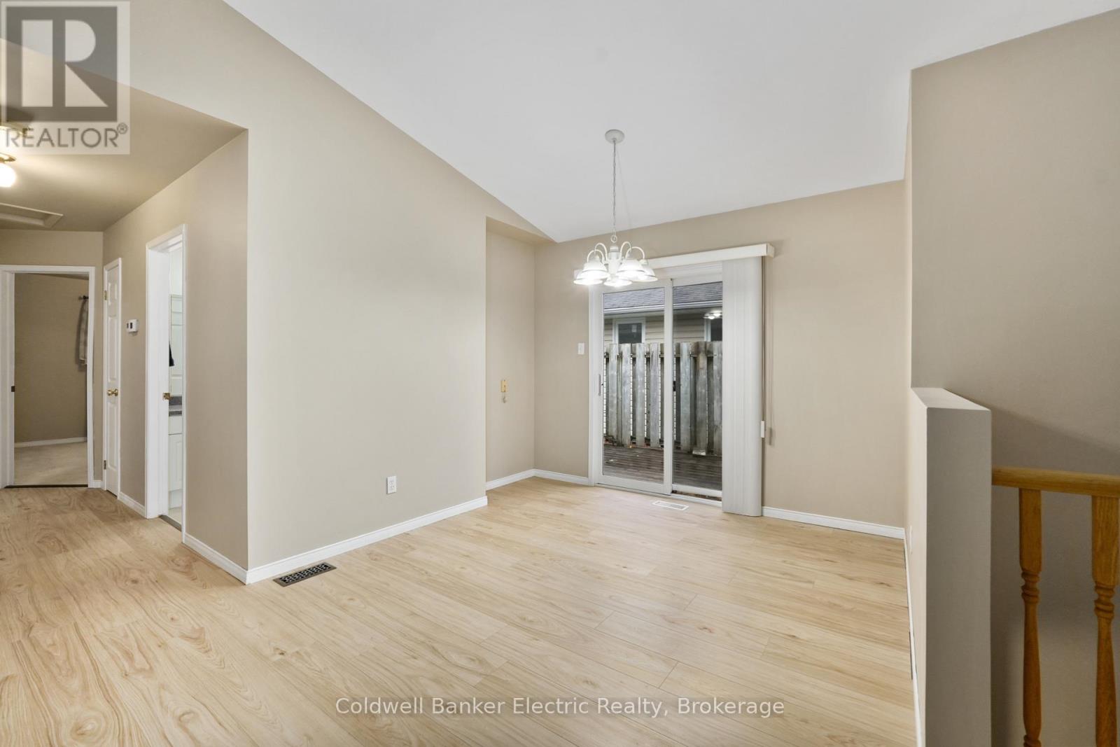271 Dainton Drive, Peterborough, ON photo 7