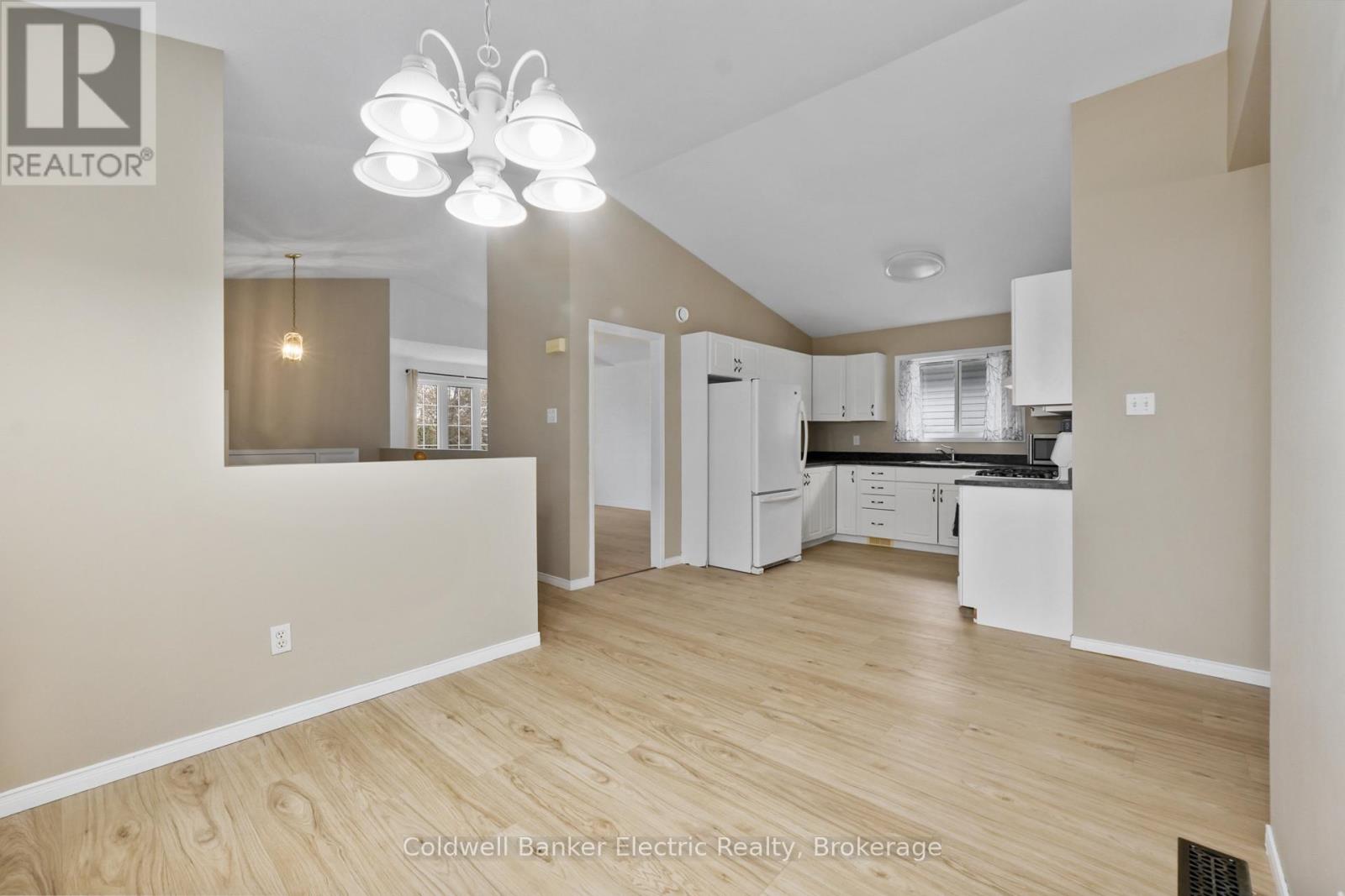 271 Dainton Drive, Peterborough, ON photo 9