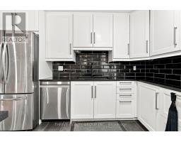 708 Village Green Avenue, London South, ON N6K1H2 Photo 14