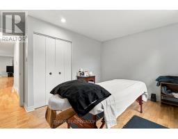 708 Village Green Avenue, London South, ON N6K1H2 Photo 21