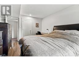 708 Village Green Avenue, London South, ON N6K1H2 Photo 28