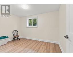 708 Village Green Avenue, London South, ON N6K1H2 Photo 30