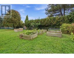 708 Village Green Avenue, London South, ON N6K1H2 Photo 36