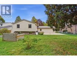 708 Village Green Avenue, London South, ON N6K1H2 Photo 37