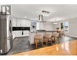 708 Village Green Avenue, London South, ON N6K1H2 Photo 6